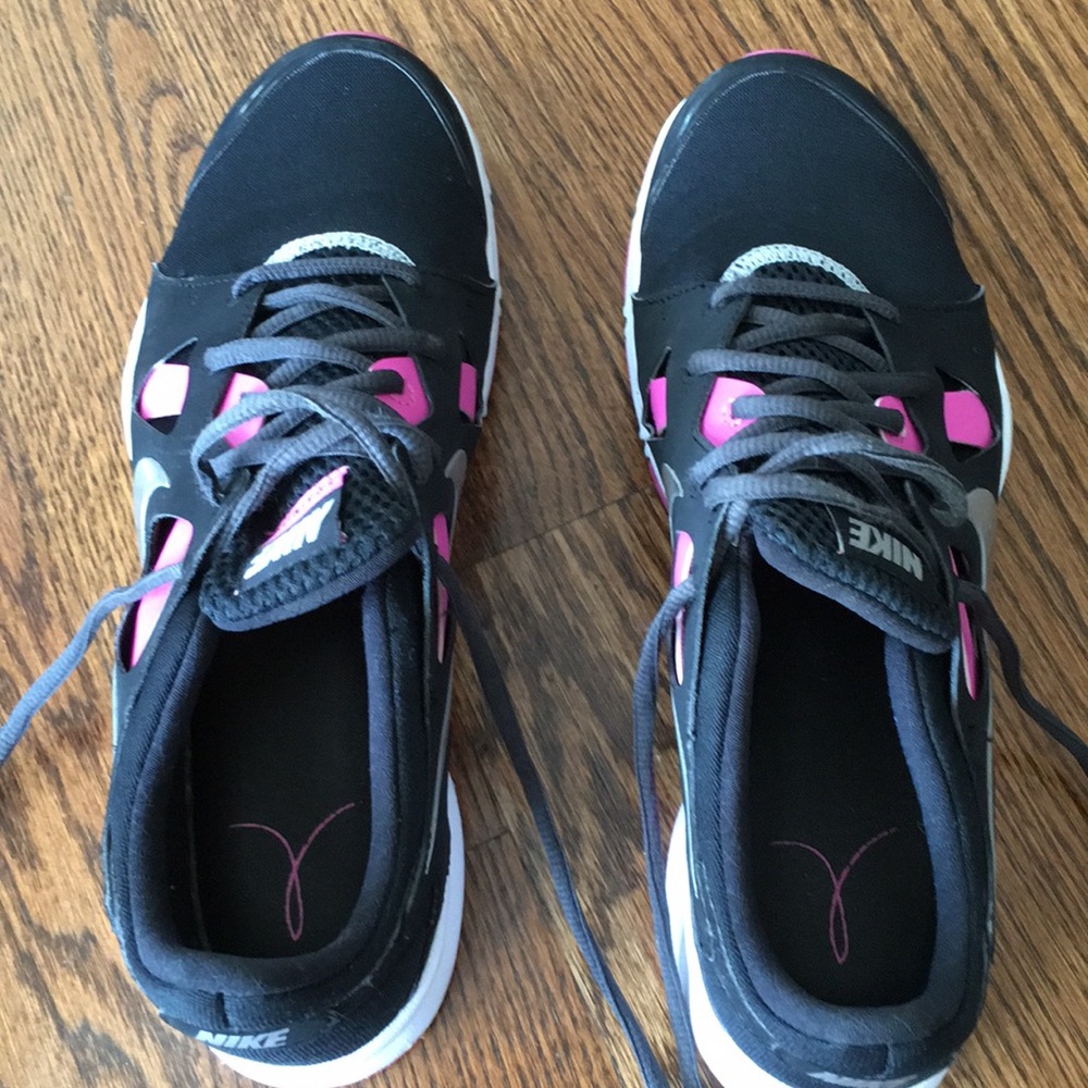 Nike women’s training sneakers